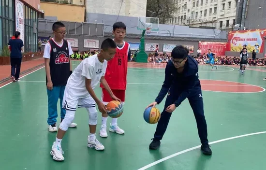 如何通过冥想提高篮球比赛中的专注力_2